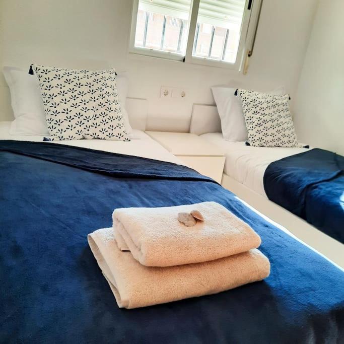 Naranja Apartament On The Beach 2 Bedrooms 奥罗佩萨德尔马 外观 照片