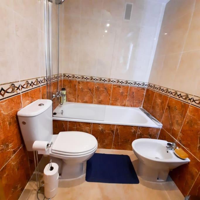 Naranja Apartament On The Beach 2 Bedrooms 奥罗佩萨德尔马 外观 照片